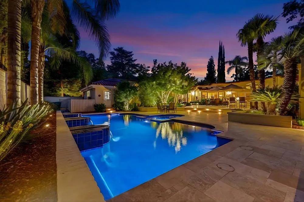 adam-pools-showcase-image-4